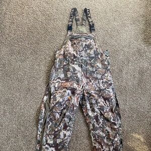 First Lite Solitude Camo Bibs XL